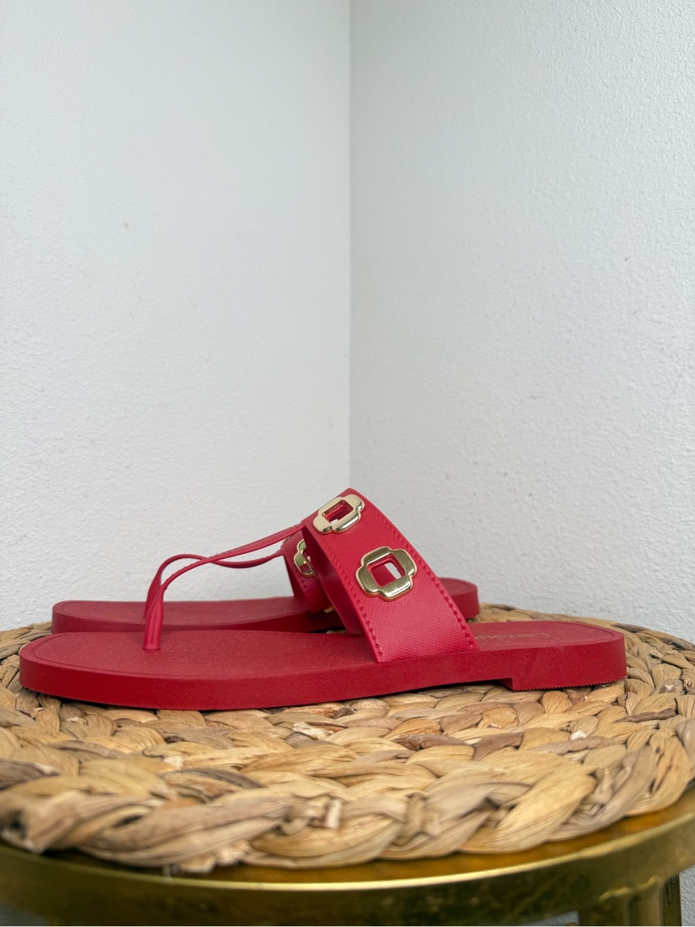 NWT Larroude’ Milan Jelly Grommet Thong Red Sandal Gold Buckle Logo Nordstrom - Picture 4 of 7
